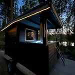 خيمة فخمة Alaska Glamping Linnansaari *