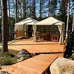 Alaska Glamping Linnansaari *