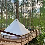 خيمة فخمة Alaska Glamping Linnansaari سافونلينّا