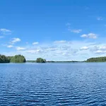 Alaska Glamping Linnansaari خيمة فخمة