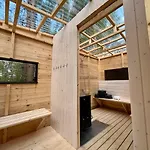 Alaska Glamping Linnansaari 사본린나