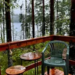 Alaska Glamping Linnansaari