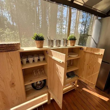 Alaska Glamping Linnansaari * Savonlinna