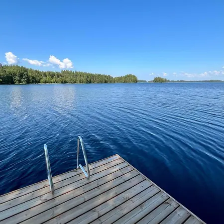 Alaska Glamping Linnansaari Luxury tent Savonlinna
