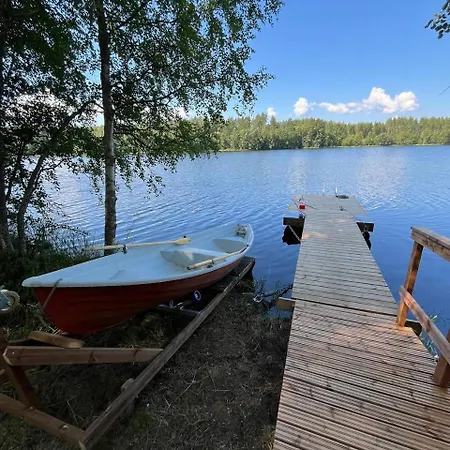 Alaska Glamping Linnansaari Luxury tent