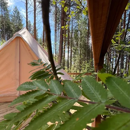 Alaska Glamping Linnansaari Luxury tent Savonlinna