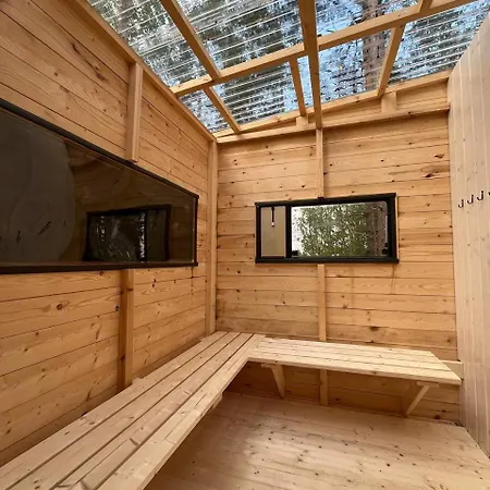 Luksusowy namiot Alaska Glamping Linnansaari Savonlinna