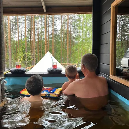 Luxusní stan Alaska Glamping Linnansaari