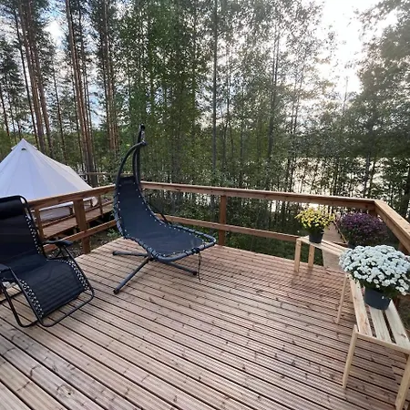 Alaska Glamping Linnansaari 萨翁林纳