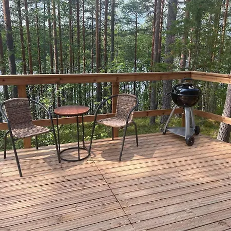 Alaska Glamping Linnansaari