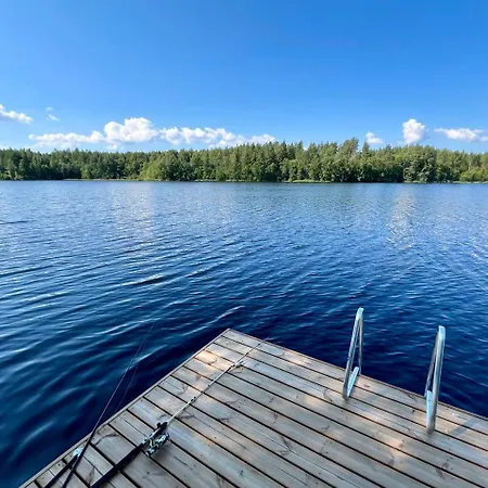 Alaska Glamping Linnansaari