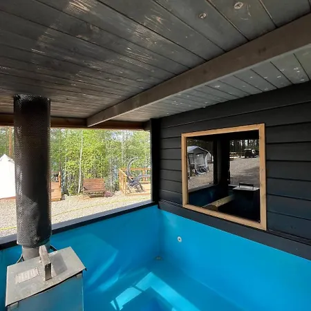 Luxury tent Alaska Glamping Linnansaari Savonlinna