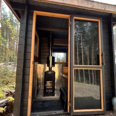 Alaska Glamping Linnansaari Luxury tent