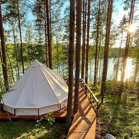 Alaska Glamping Linnansaari Luxury tent *