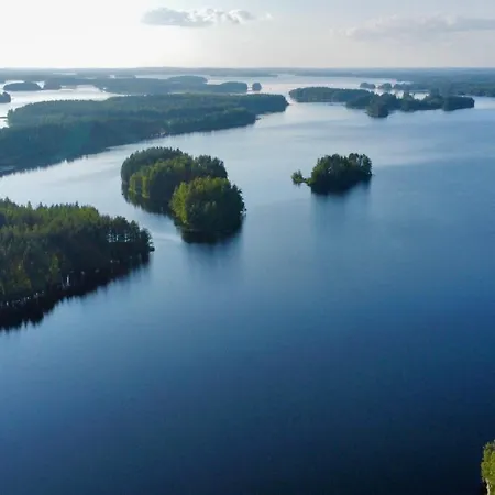 Alaska Glamping Linnansaari Luxury tent Savonlinna