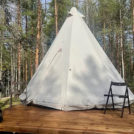 Luksusowy namiot Alaska Glamping Linnansaari *