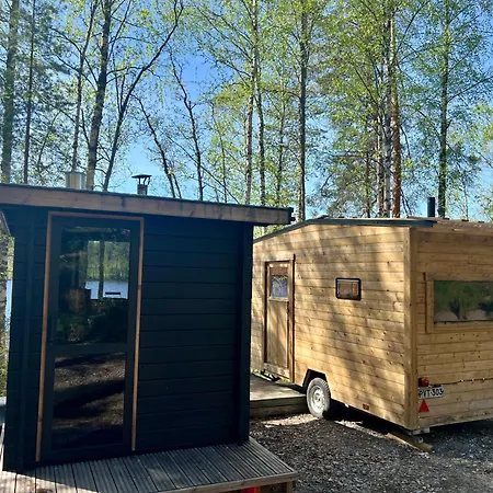 אוהל מפואר Alaska Glamping Linnansaari *
