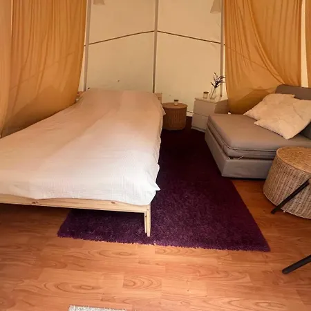 Luksusowy namiot Alaska Glamping Linnansaari *