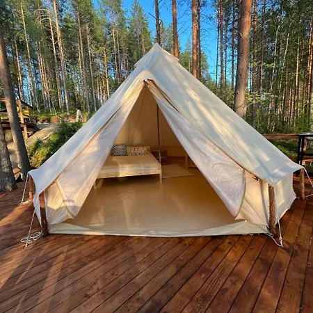 Alaska Glamping Linnansaari *