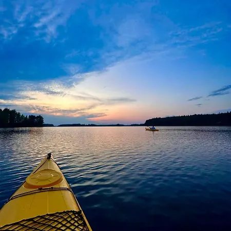 Luksusowy namiot Alaska Glamping Linnansaari Savonlinna