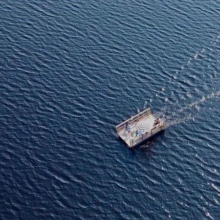 Luxury tent Alaska Glamping Linnansaari Savonlinna