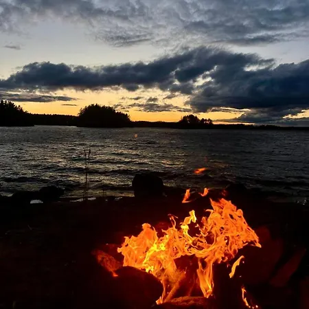 Alaska Glamping Linnansaari Luksusowy namiot Savonlinna