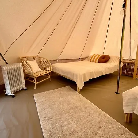 럭셔리텐트 Alaska Glamping Linnansaari *