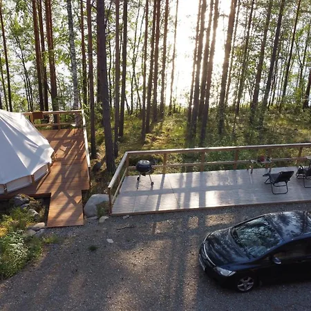 Alaska Glamping Linnansaari * Savonlinna