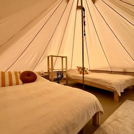 Luksusowy namiot Alaska Glamping Linnansaari *