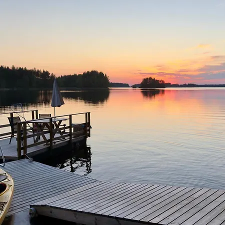 Alaska Glamping Linnansaari Glamping *