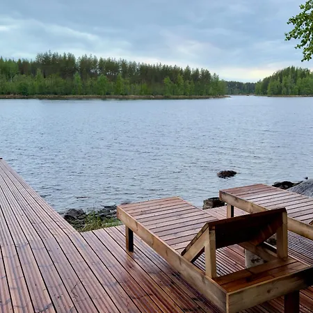 Glamping Alaska Glamping Linnansaari Savonlinna