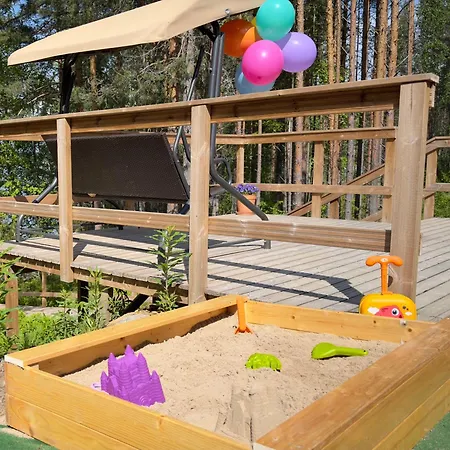 Glamping Alaska Glamping Linnansaari Savonlinna